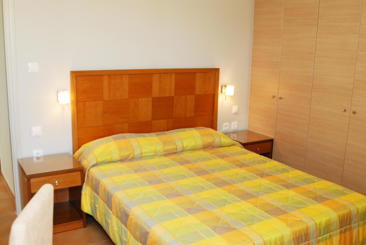 Erodios Hotel Каристос Екстериор снимка